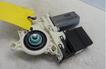 Skoda Octavia II1Z Bj.05 Fensterhebermotor hinten links 1K0959703B